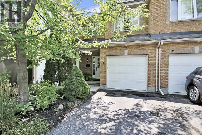 28677603/112-talltree-crescent/stittsville-central/ottawa/ontario/K2S0A9_1