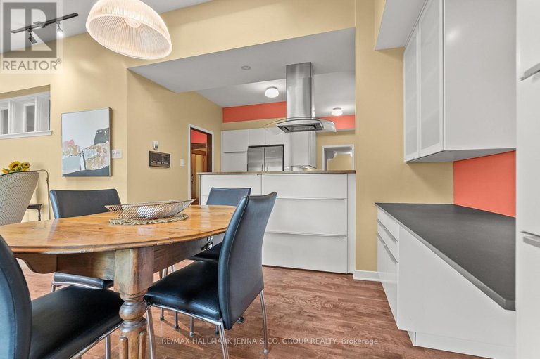 28899780/213-glebe-avenue/glebe/ottawa/ontario/K1S2C8_16