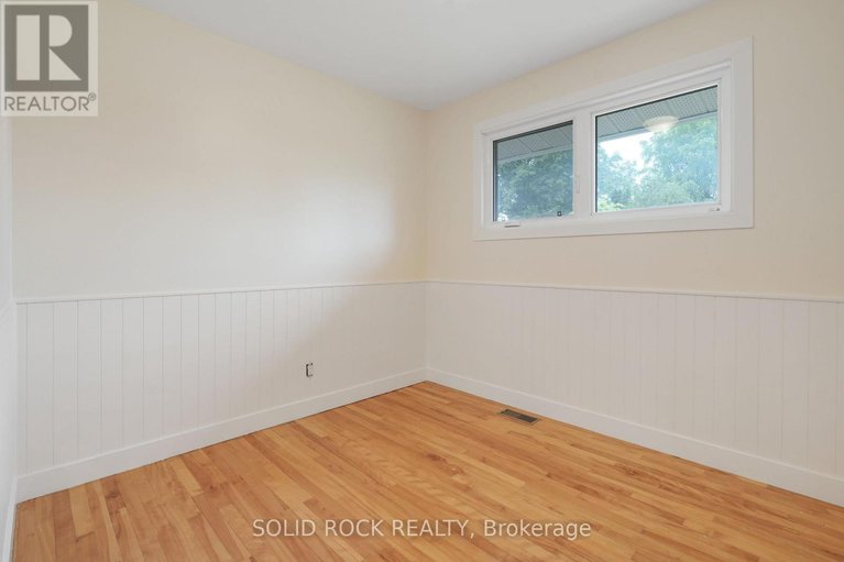 28538691/1135-maybank-street/parkway-park/ottawa/ontario/K2C2W7_23