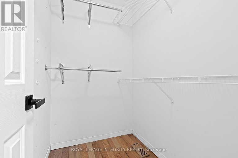 29176562/11-royal-field-crescent/longfields/ottawa/ontario/K2J4G1_26