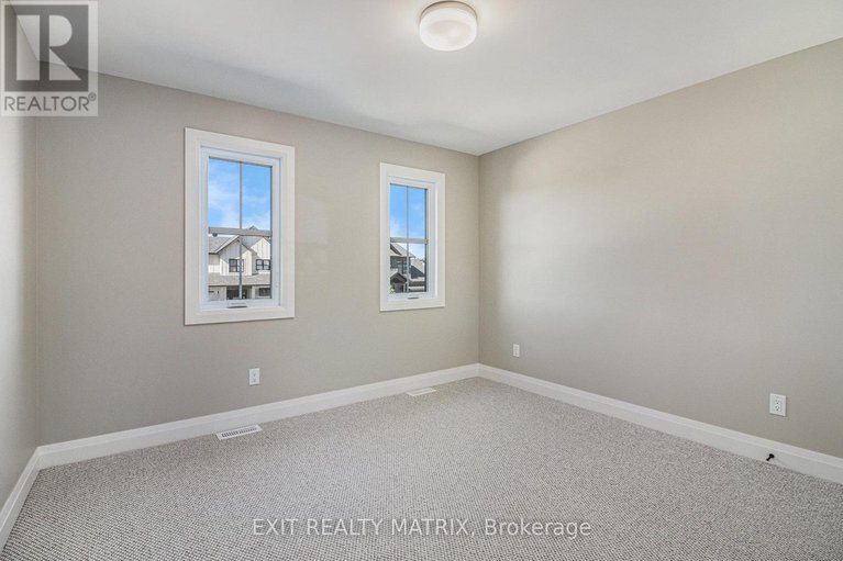 28914597/1375-fribourg-street/embrun/russell/ontario/K0A1W0_11