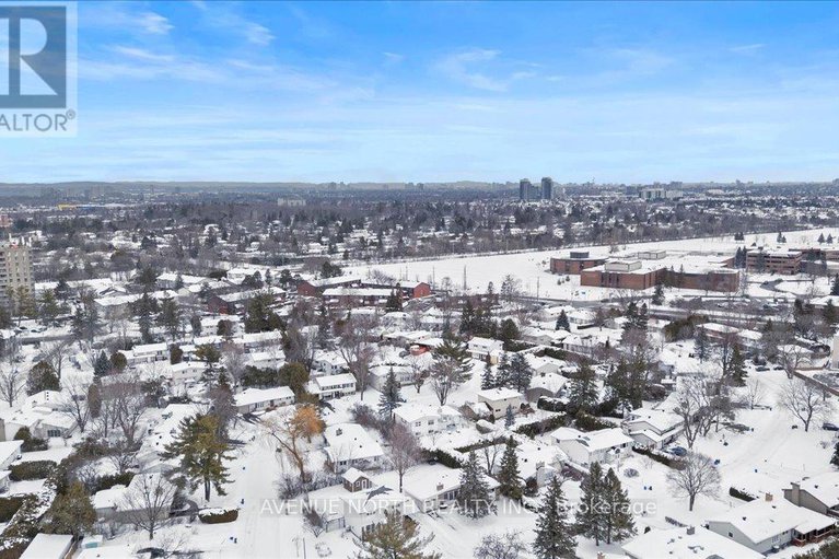 29292329/24-parkmount-crescent/sheahan-estatestrend-village/ottawa/ontario/K2H5T4_41
