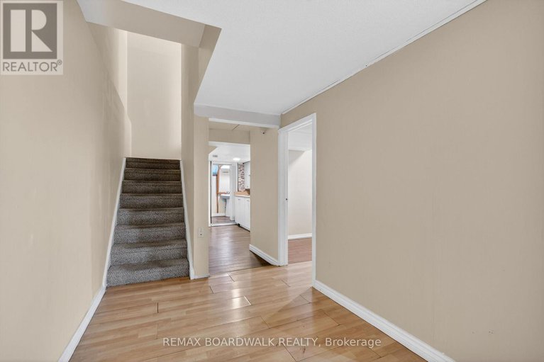 29293719/2666-regina-street/britannia/ottawa/ontario/K2B6X8_36