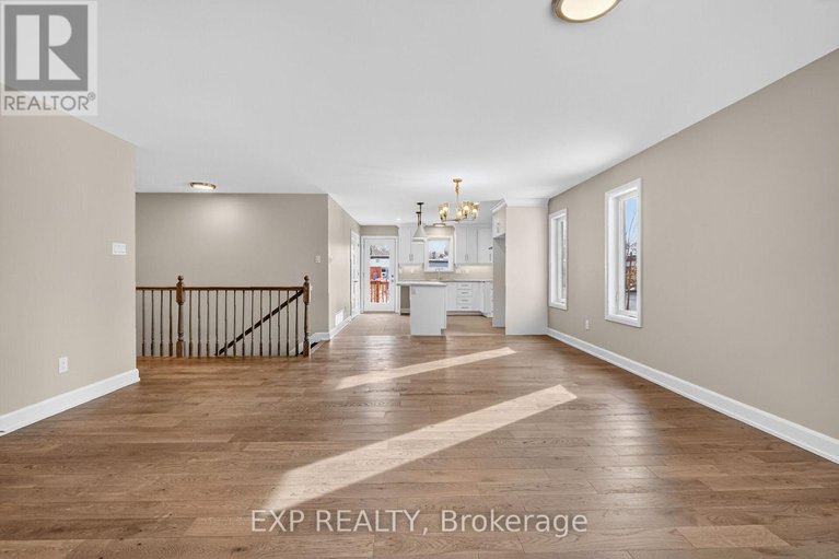 29612429/53-craig-street/village-of-russell/russell/ontario/K4R1A6_5