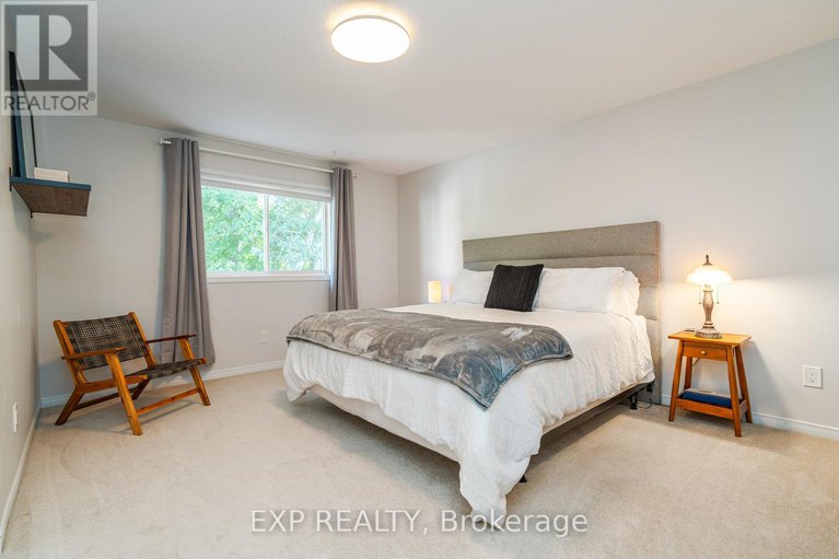 28872307/66-newcastle-avenue/morgans-grantsouth-march/ottawa/ontario/K2K3B5_30
