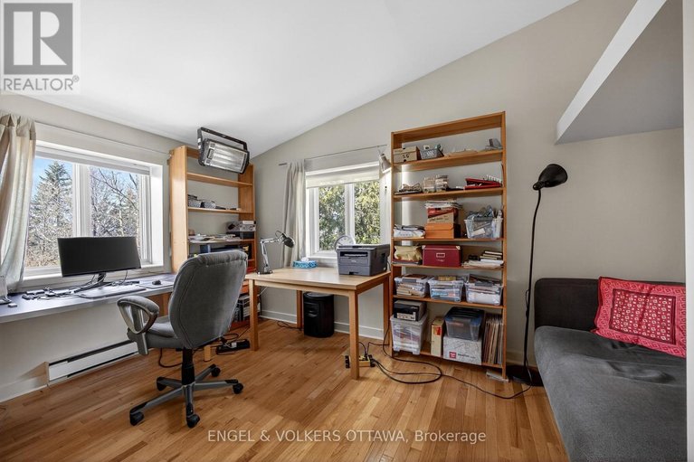 29617139/424-lochaber-avenue/westboro-west/ottawa/ontario/K2A0A6_40