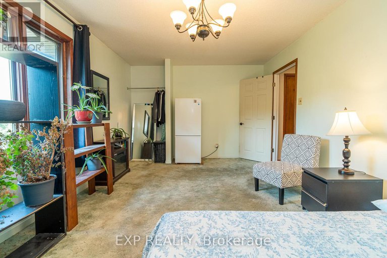 28757377/1437-usborne-street/mcnabbraeside-twps/mcnabbraeside/ontario/K0A1G0_14