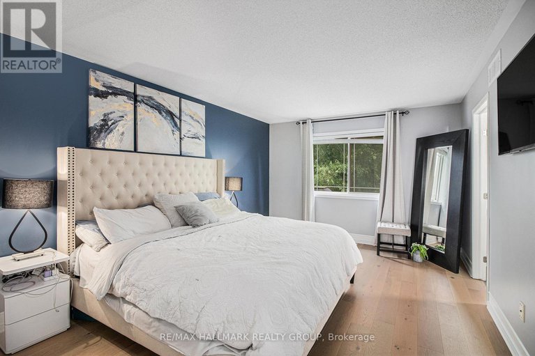 28598601/716-percifor-way/mer-bleuebradley-estatesanderson-park/ottawa/ontario/K1W0E4_13