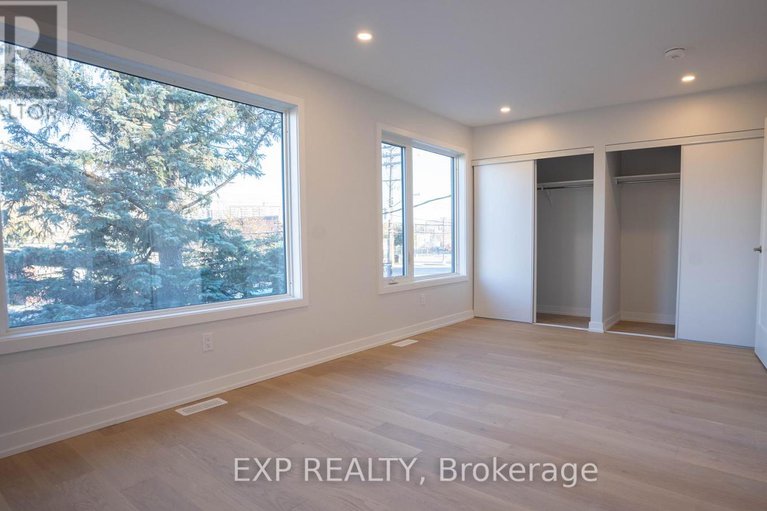 29404644/236-woodroffe-avenue-n/woodroffe/ottawa/ontario/K2A3V4_11