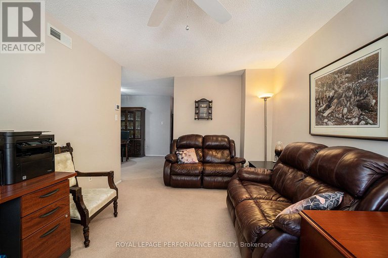 28558570/170-midsummer-terrace/queenswood-heights-south/ottawa/ontario/K1E3V6_9