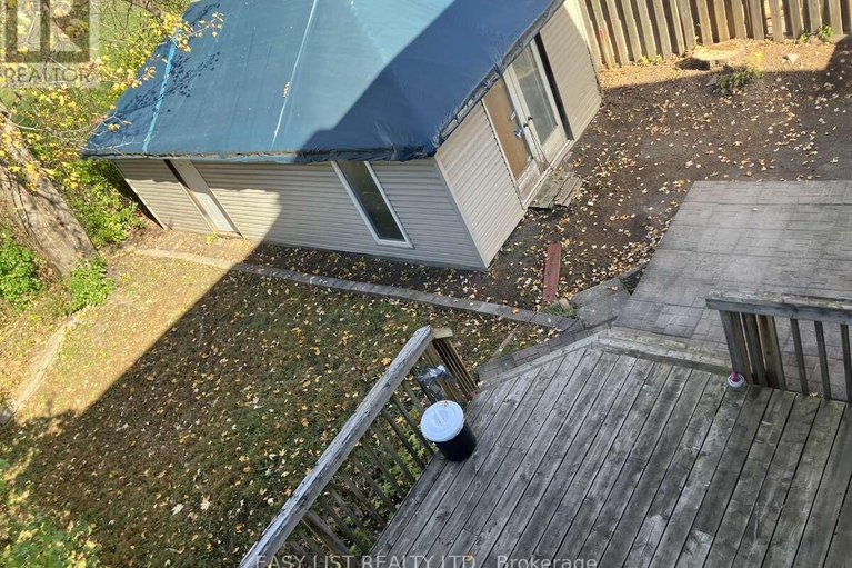 27540685/271-mcarthur-avenue/vanier/ottawa/ontario/K1L6P3_35