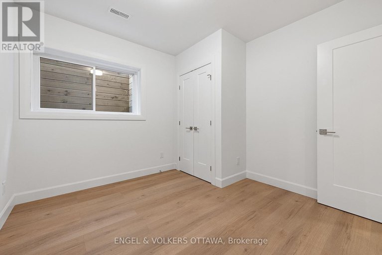 29003719/493-highcroft-avenue/westborohampton-park/ottawa/ontario/K1Z5J3_35