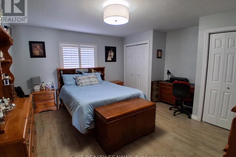 29536081/6731-gilmore-hill-street/south-glengarry-charlottenburgh-twp/south-glengarry/ontario/K6H7J3_17