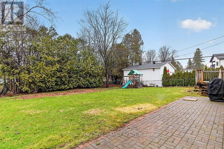 29617946/20-coldstream-drive/munster/ottawa/ontario/K0A3P0_41