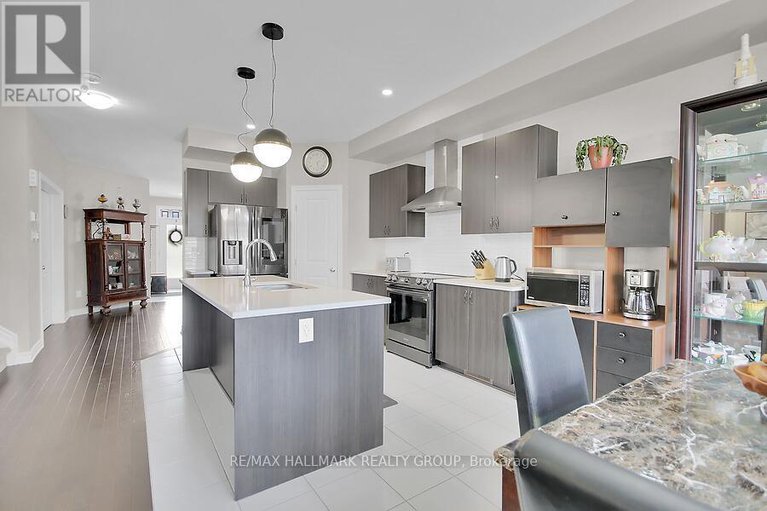 28384626/768-namur-street/embrun/russell/ontario/K0A1W0_14