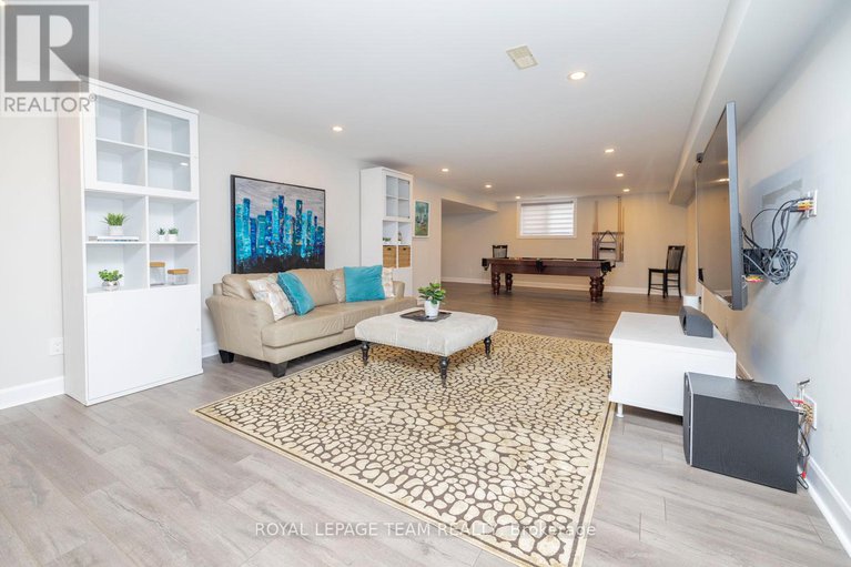 28933926/213-cabrelle-place-e/manotick-village-manotick-estates/ottawa/ontario/K4M0A9_35
