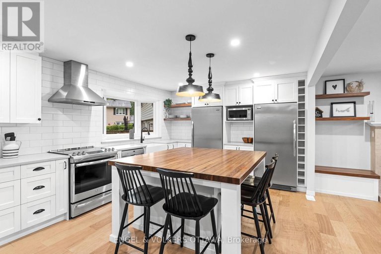 28548966/20-mohawk-crescent/bruce-farmgraham-parkqualicumbellands/ottawa/ontario/K2H7G6_11