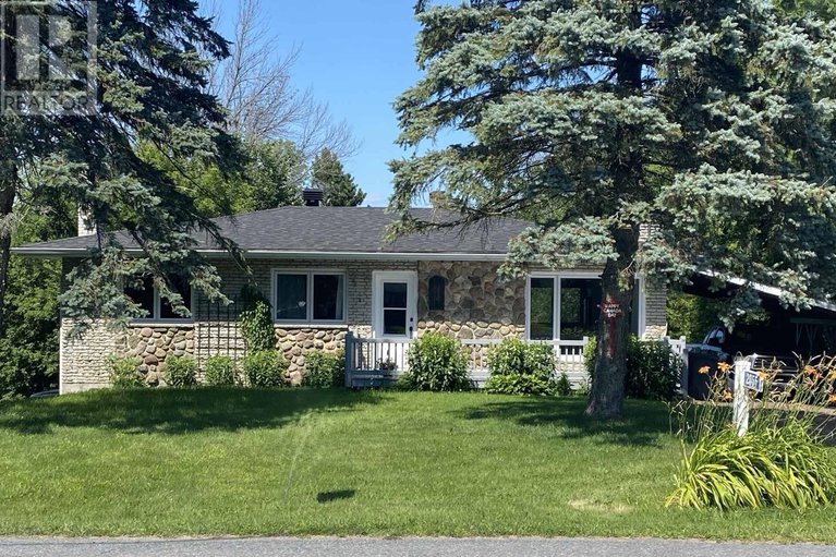 28317251/2055-principale-street/east-hawkesbury-twp/east-hawkesbury/ontario/K0B1B0_1