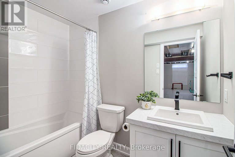 29112456/649-misty-street/village-of-russell/russell/ontario/K4R0E7_35