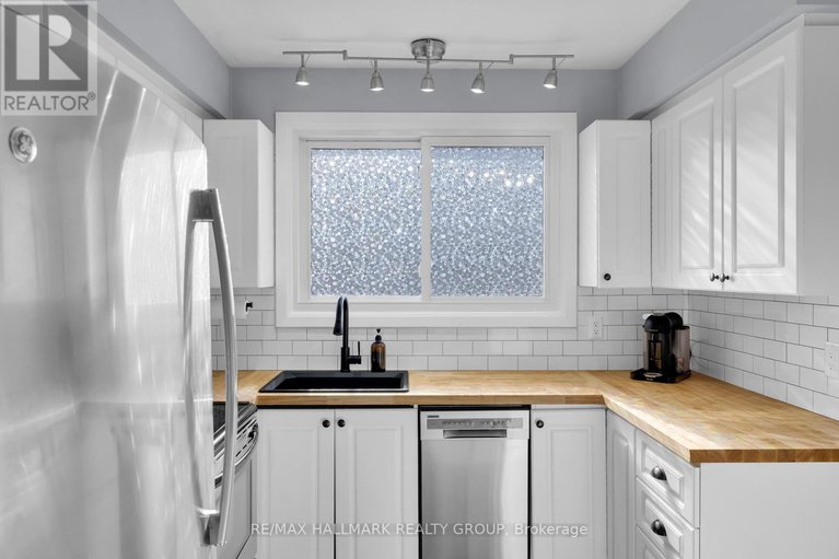 28989404/81-hadley-circle/bells-corners/ottawa/ontario/K2H7Z8_21