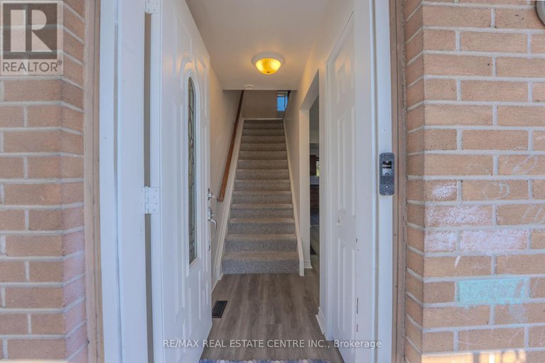 29227015/231-perth-street/brockville/brockville/ontario/K6V5E7_3