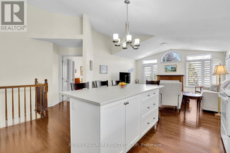 29392516/165-granite-court/emerald-meadowstrailwest/ottawa/ontario/K2M0A3_8