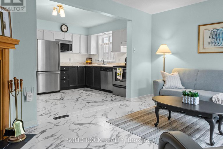 28593737/11-royal-field-crescent/longfields/ottawa/ontario/K2J4G1_13