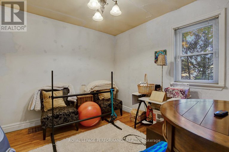 29040040/103-glynn-avenue/overbrook/ottawa/ontario/K1K1S7_21