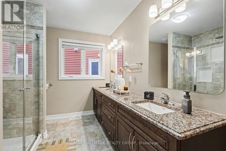 29669049/510-white-alder-avenue/blossom-parkkemp-parkfindlay-creek/ottawa/ontario/K1T0G4_29