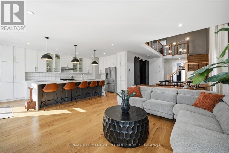 29397813/274-shinleaf-crescent/mer-bleuebradley-estatesanderson-park/ottawa/ontario/K1W0J2_6