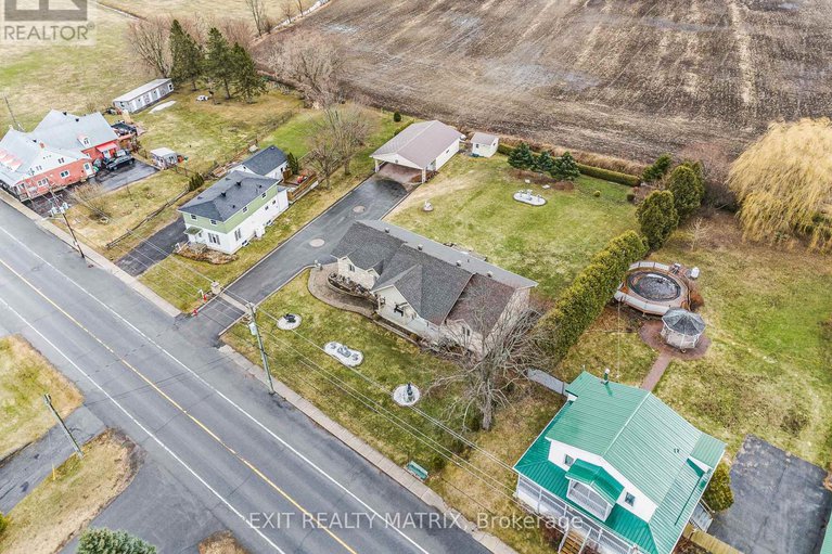 27814681/1854-principale-street/east-hawkesbury/ontario/K0B1A0_38
