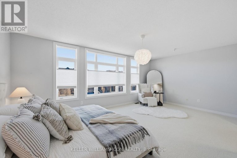 29642733/636-tennant-way/riverside-southgloucester-glen/ottawa/ontario/K4M0C7_21