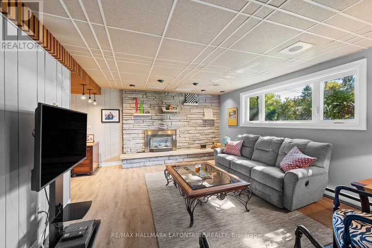28896125/6941-sunset-boulevard/greely/ottawa/ontario/K4P1C5_28