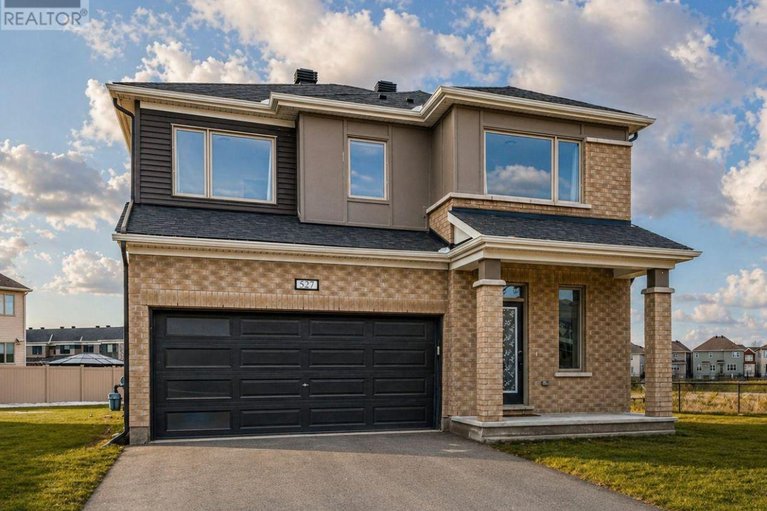 29674272/527-alcor-terrace/half-moon-bay/ottawa/ontario/K2J6N6_1