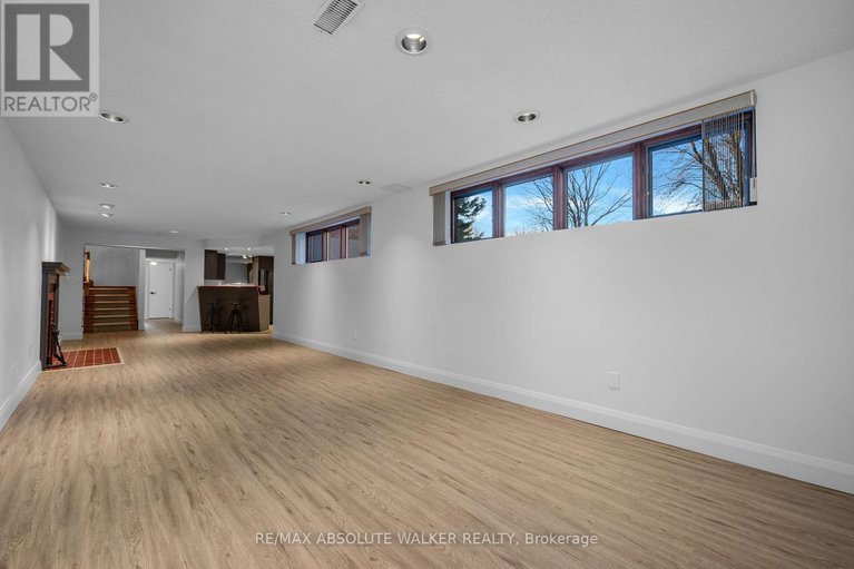 29051977/108-margaret-anne-drive/huntley-ward-south-east/ottawa/ontario/K0A1L0_33