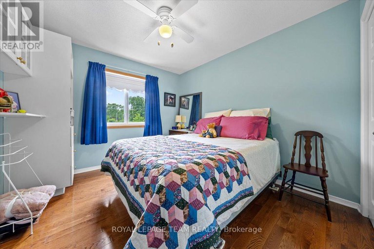28487091/17-stonehedge-parkway/bayshore/ottawa/ontario/K2H8Z3_31