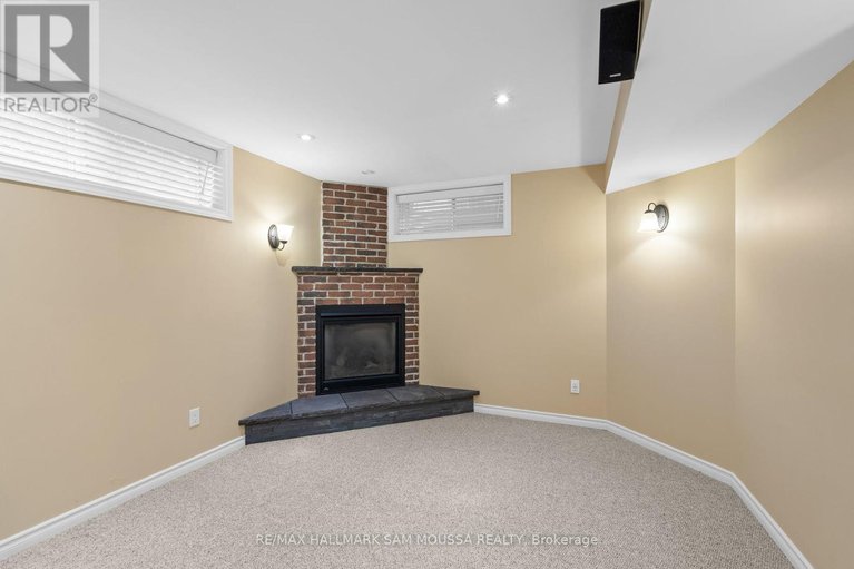 28402099/731-vermillion-drive/riverside-southgloucester-glen/ottawa/ontario/K1V1V9_30