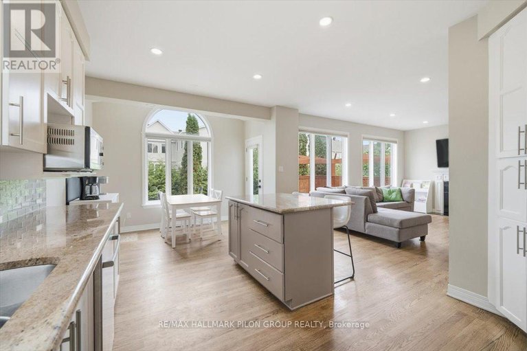 28971339/4434-rainforest-drive/riverside-southgloucester-glen/ottawa/ontario/K1V1L6_9