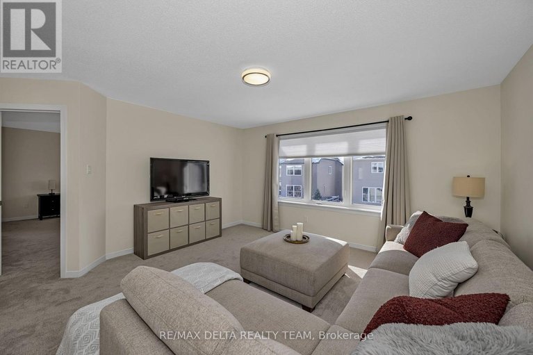 29595405/1889-montmere-avenue/notting-hillsummerside/ottawa/ontario/K4A0E7_22