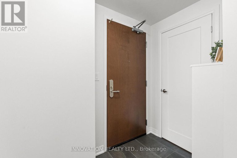 28527164/701-805-carling-avenue/west-centre-town/ottawa/ontario/K1S5W9_5