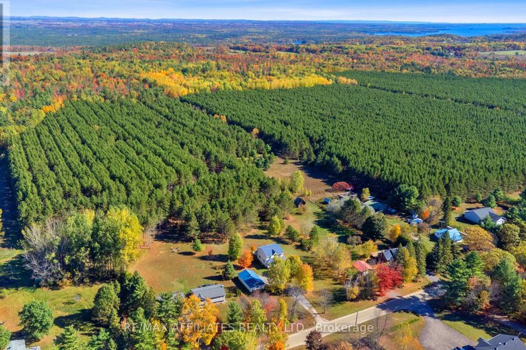 28980028/2296-eady-road/horton-twp/horton/ontario/K7V3Z8_39