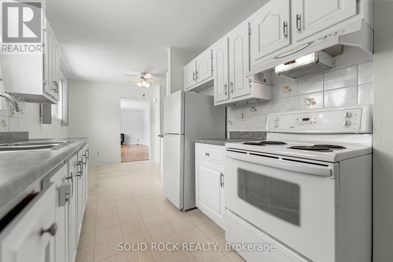 29430522/2345-fitzroy-street/fitzroy/ottawa/ontario/K0A1X0_13