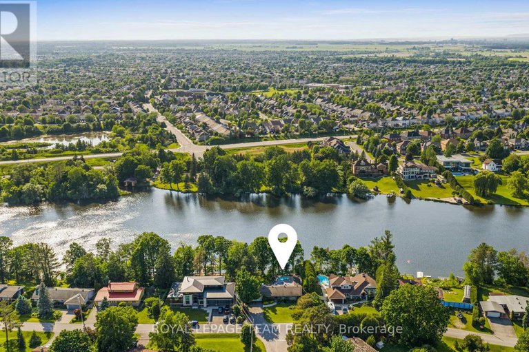 28476575/56-ryeburn-drive/riverside-southgloucester-glen/ottawa/ontario/K1V1H5_47