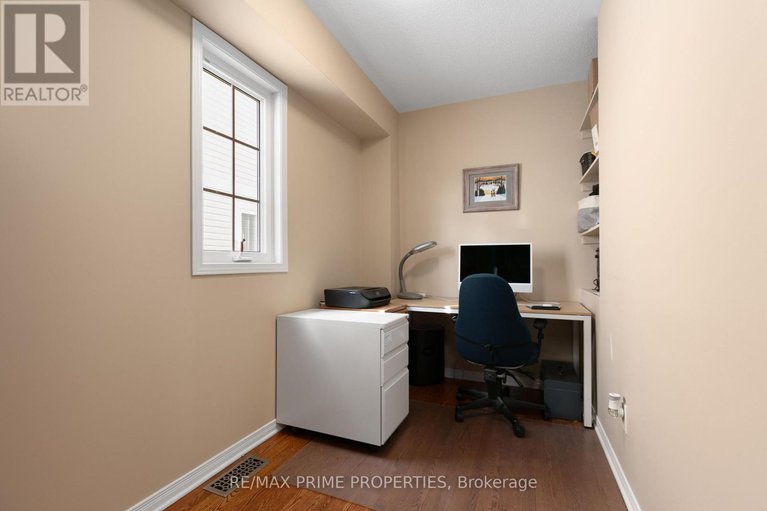 29075456/1545-senateurs-way/fallingbrookpineridge/ottawa/ontario/K4A4A2_21