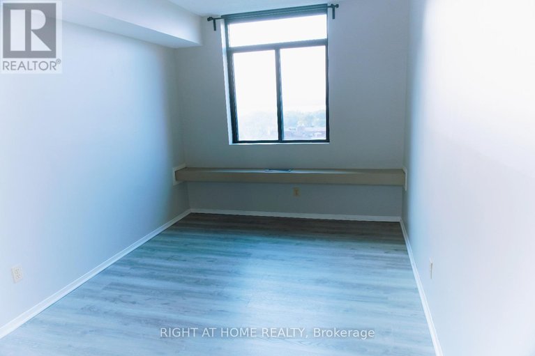 29448917/1516-2871-richmond-road/britannia-heights/ottawa/ontario/K2B8M5_6