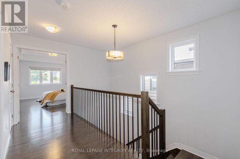 28931178/206-ancaster-avenue/woodroffe/ottawa/ontario/K2B5B3_12