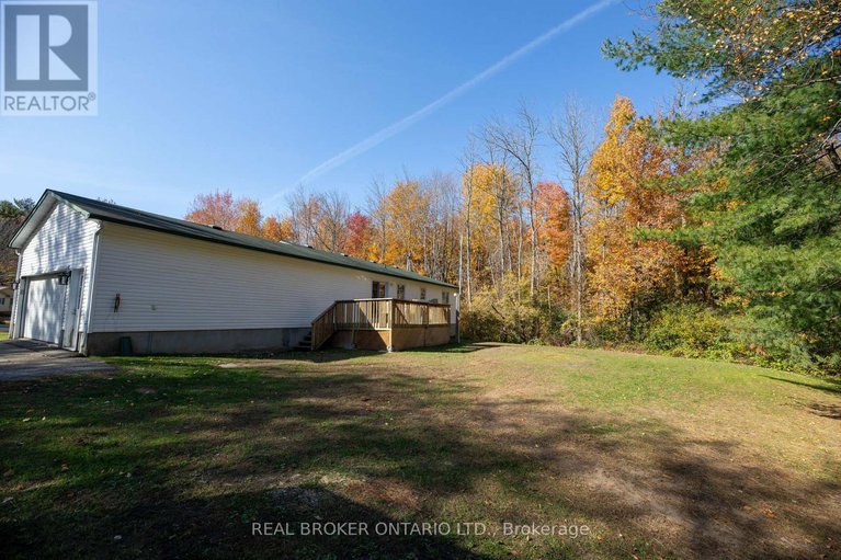 28826089/8-benjamin-lane/north-grenville-twp-kemptville-east/north-grenville/ontario/K0G1J0_24