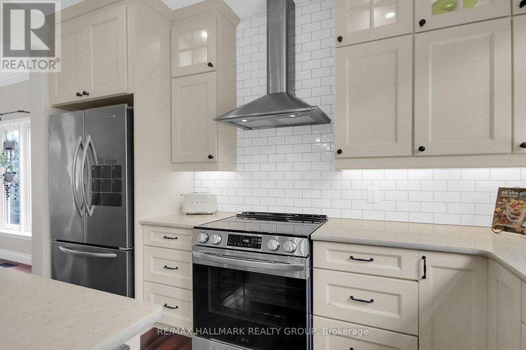 28704077/31-kyle-avenue/stittsville-central/ottawa/ontario/K2S1G9_16