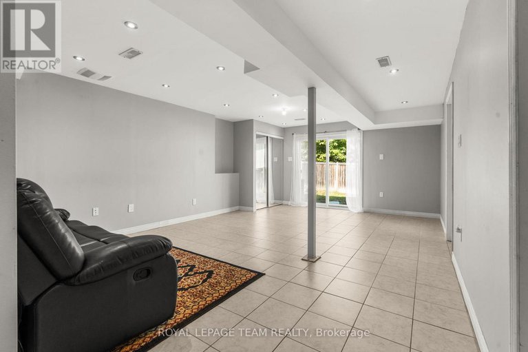 28622514/3411-woodroffe-avenue/strandherd/ottawa/ontario/K2G7A1_27