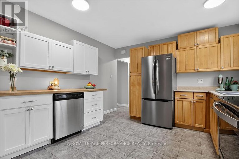 29617946/20-coldstream-drive/munster/ottawa/ontario/K0A3P0_17